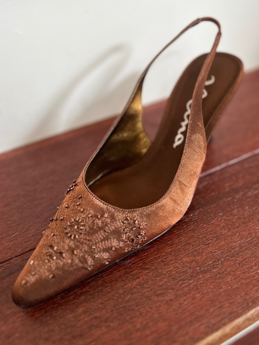 Nina Bronze Embellished Pointy Satin Slingback Heels NWT & Dustbag - Picture 4 of 11